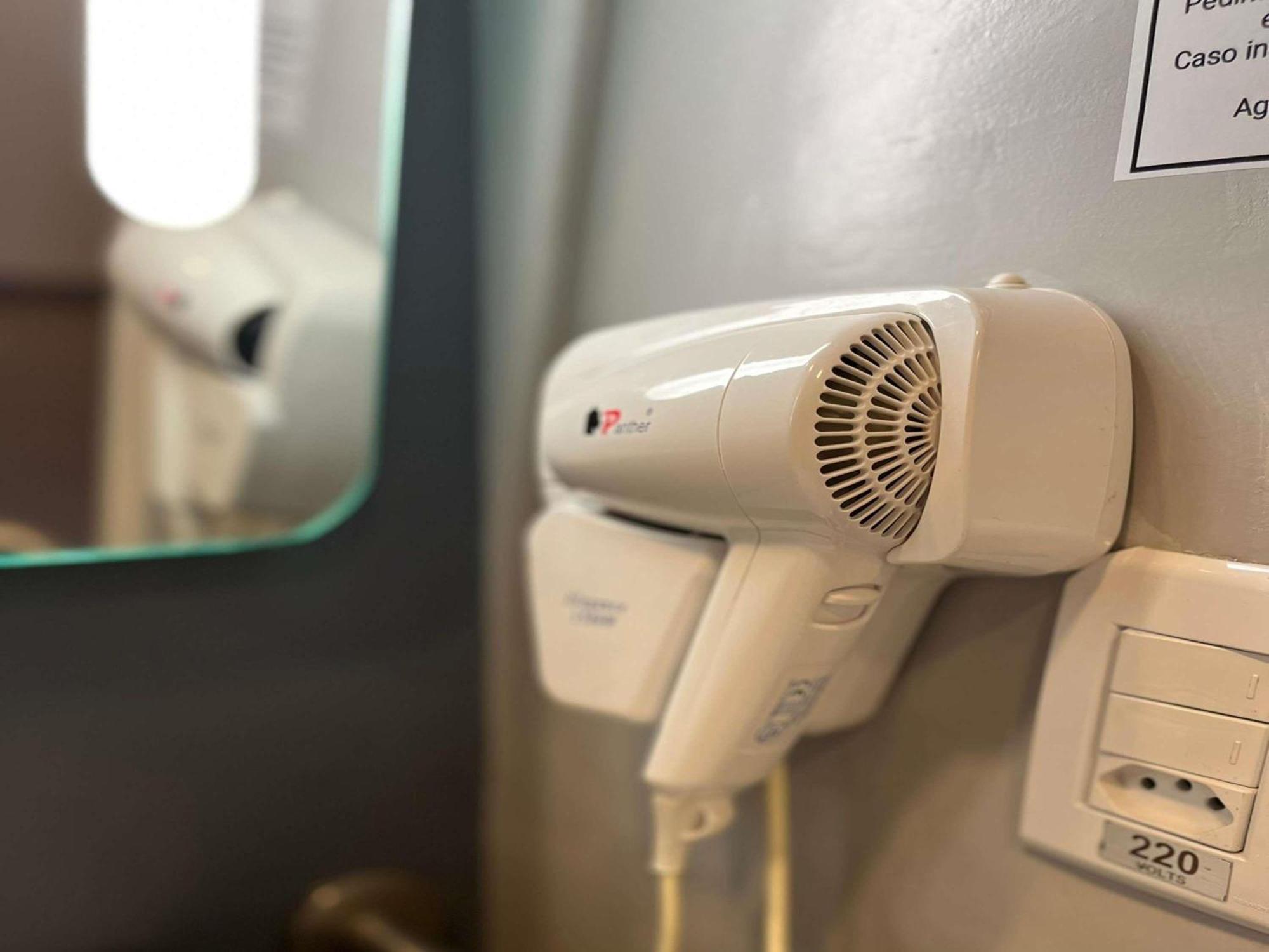 Ibis Catalao Hotel Eksteriør billede