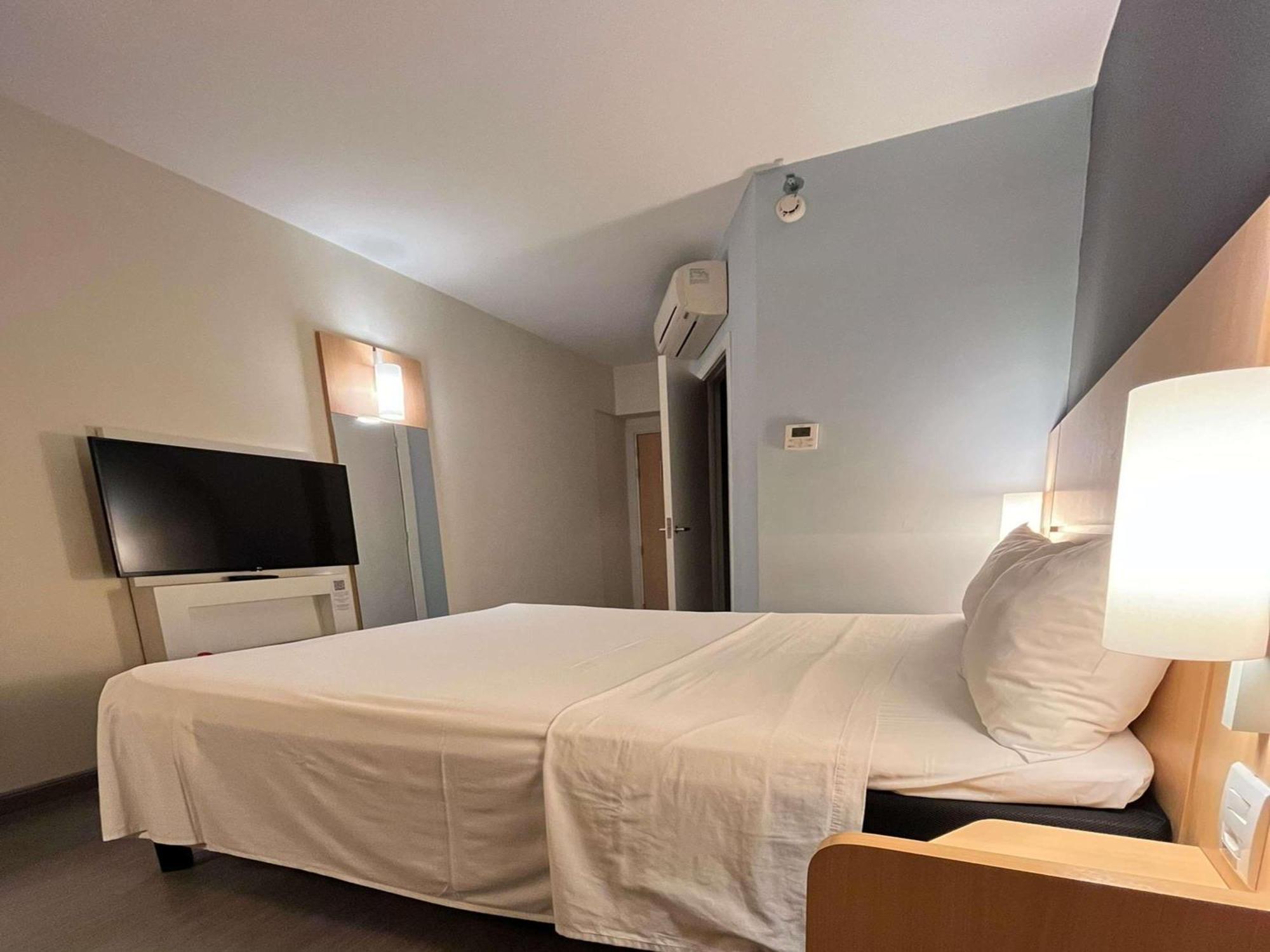 Ibis Catalao Hotel Eksteriør billede
