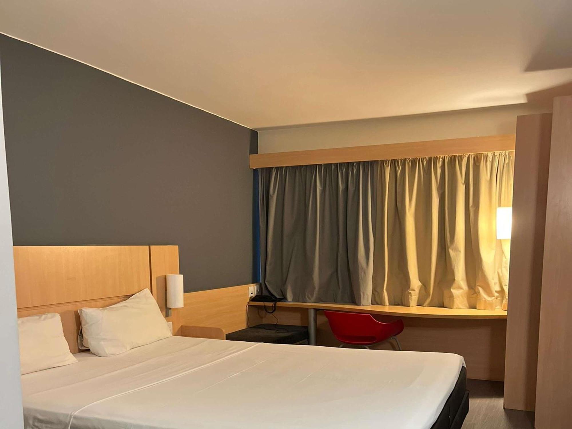 Ibis Catalao Hotel Eksteriør billede