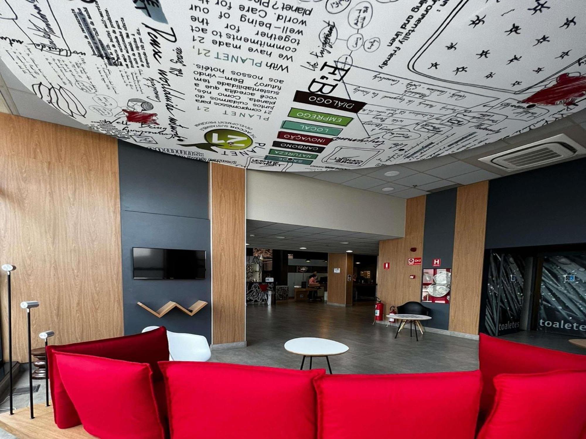 Ibis Catalao Hotel Eksteriør billede