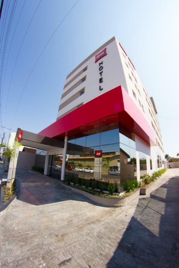 Ibis Catalao Hotel Eksteriør billede