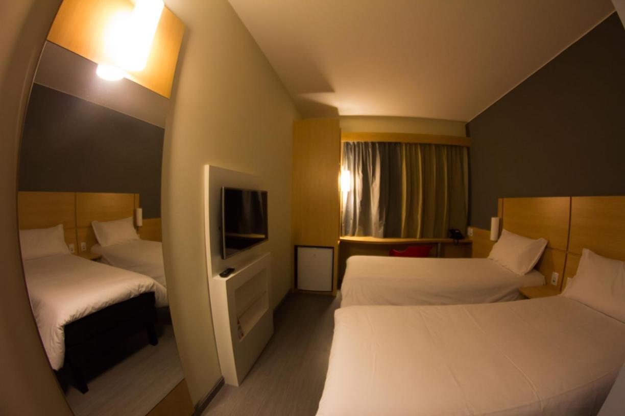 Ibis Catalao Hotel Eksteriør billede